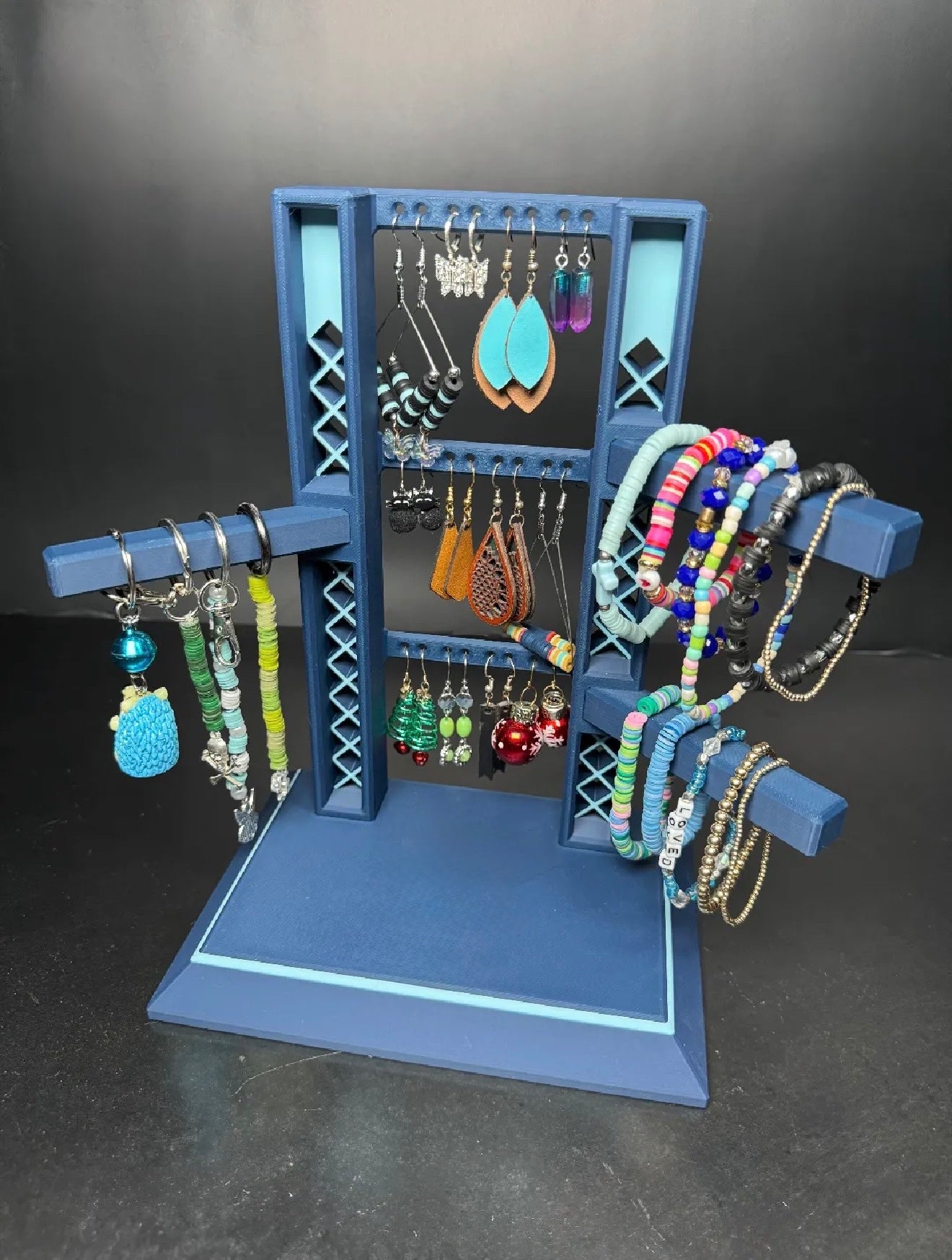 3D Jewerly Stand Holder w/ Custom Name and Color Choice